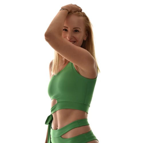 SZABRINA      FÜRDŐRUHA FELSŐ