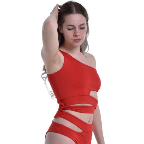 SZABRINA      FÜRDŐRUHA FELSŐ